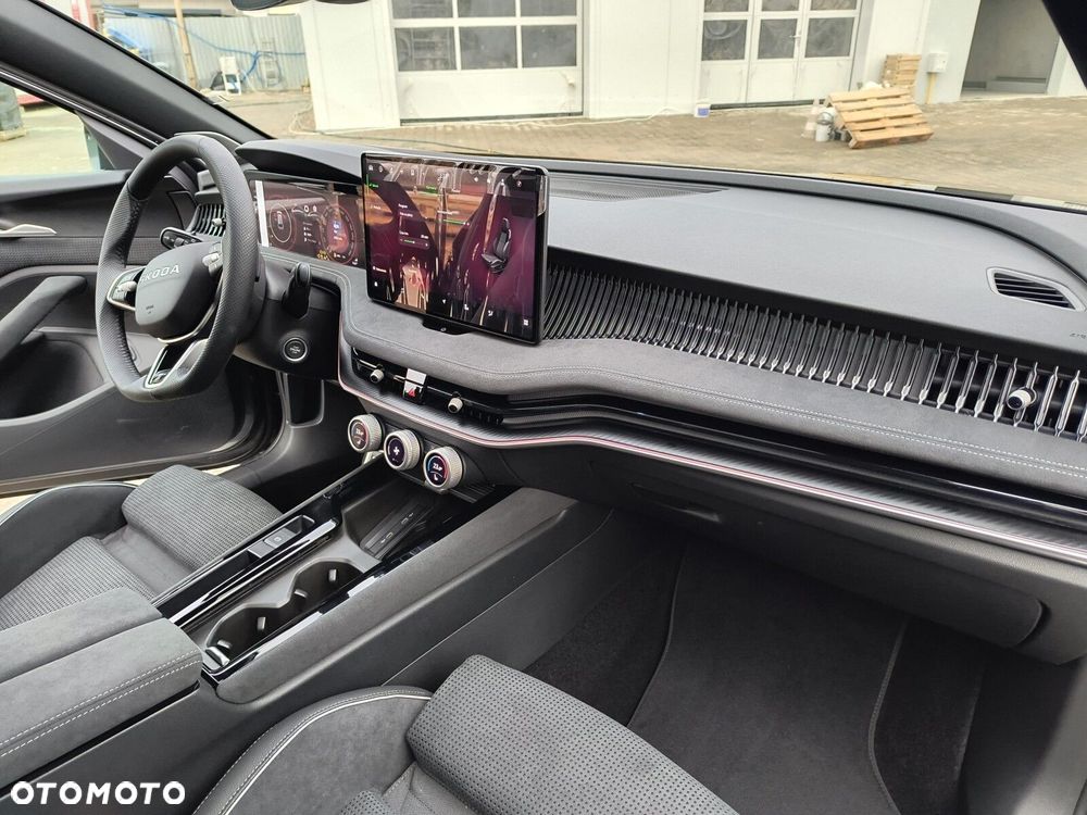 Skoda Superb 2.0 TSI Sportline DSG - 38