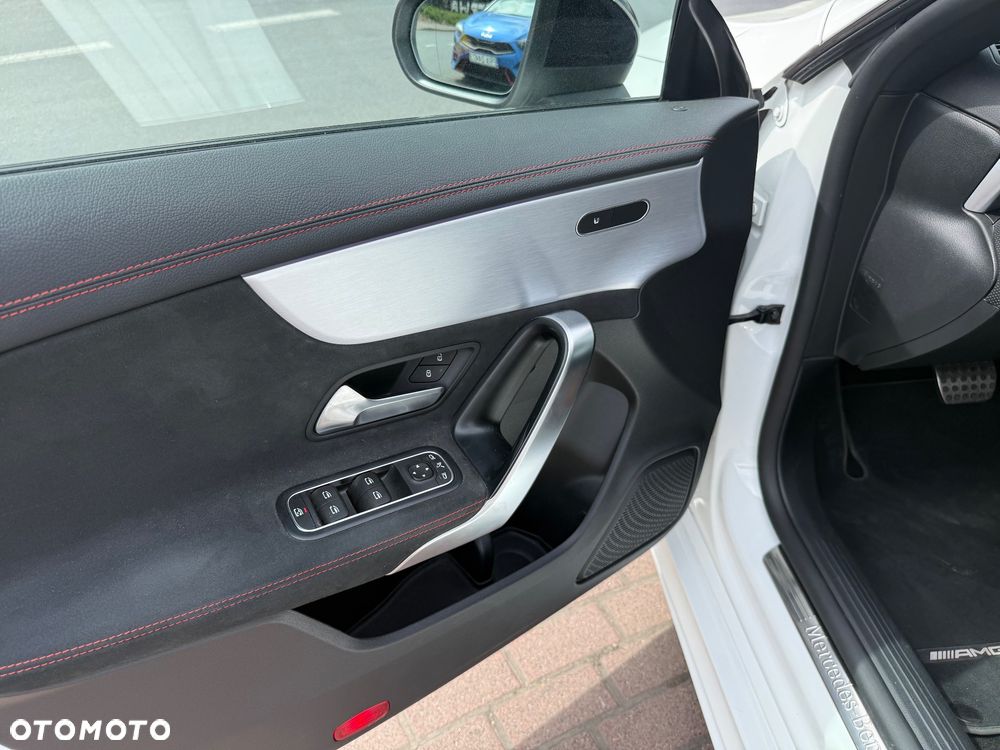 Mercedes-Benz CLA 180 d 8G-DCT AMG Line Advanced Plus - 14