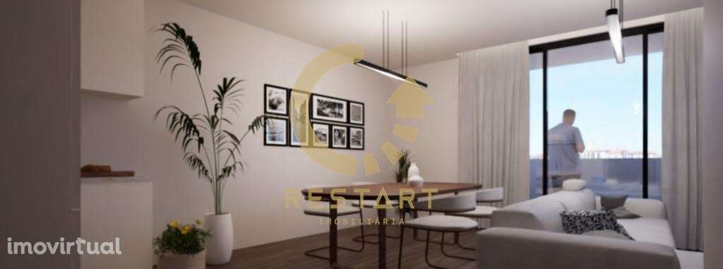 APT T1, último piso, varanda, poente, lugar de garagem, próximo ao Met - Grande imagem: 5/25