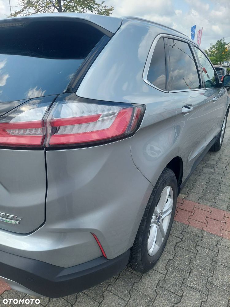 Ford Edge - 16