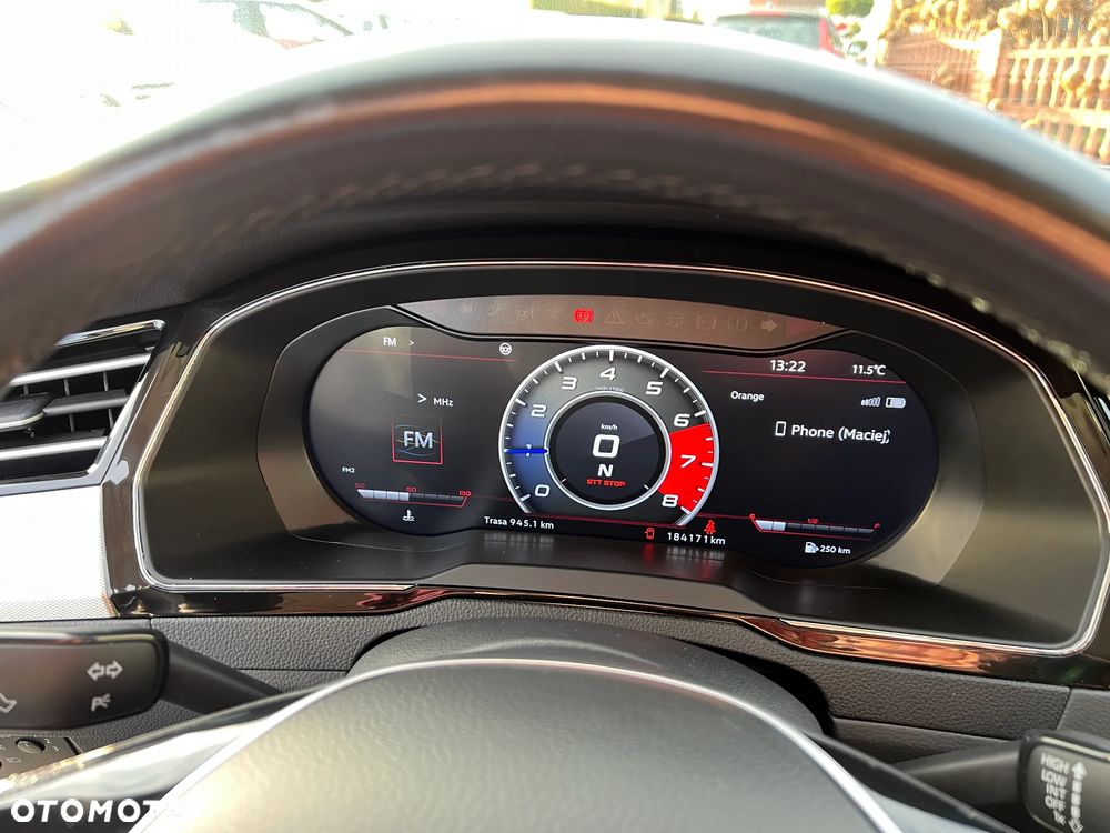 Volkswagen Passat - 10