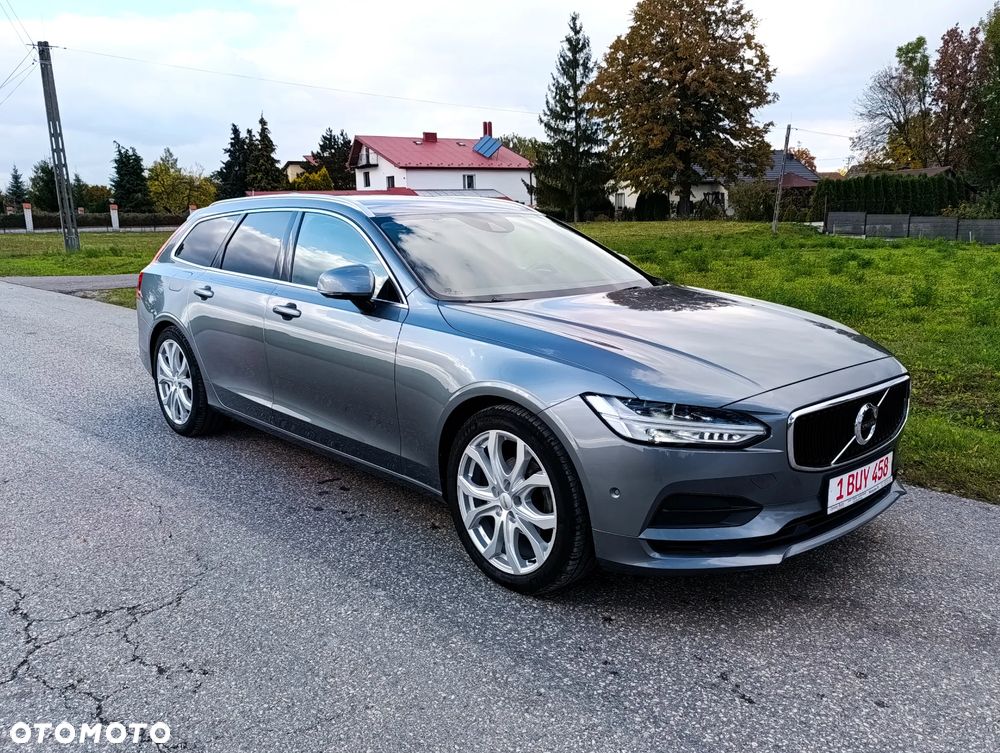 Volvo V90 D3 Momentum Pro - 29