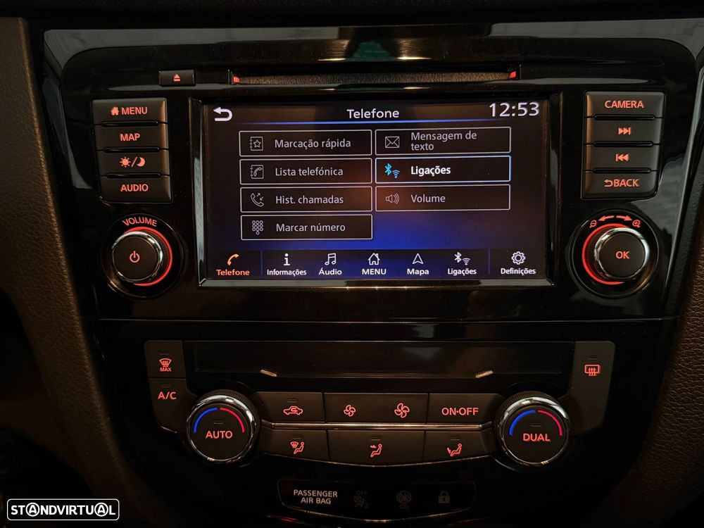 Nissan Qashqai 1.5 dCi N-Connecta J17 DCT - 27