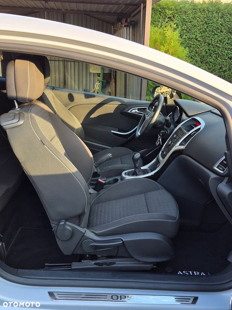Opel Astra - 14