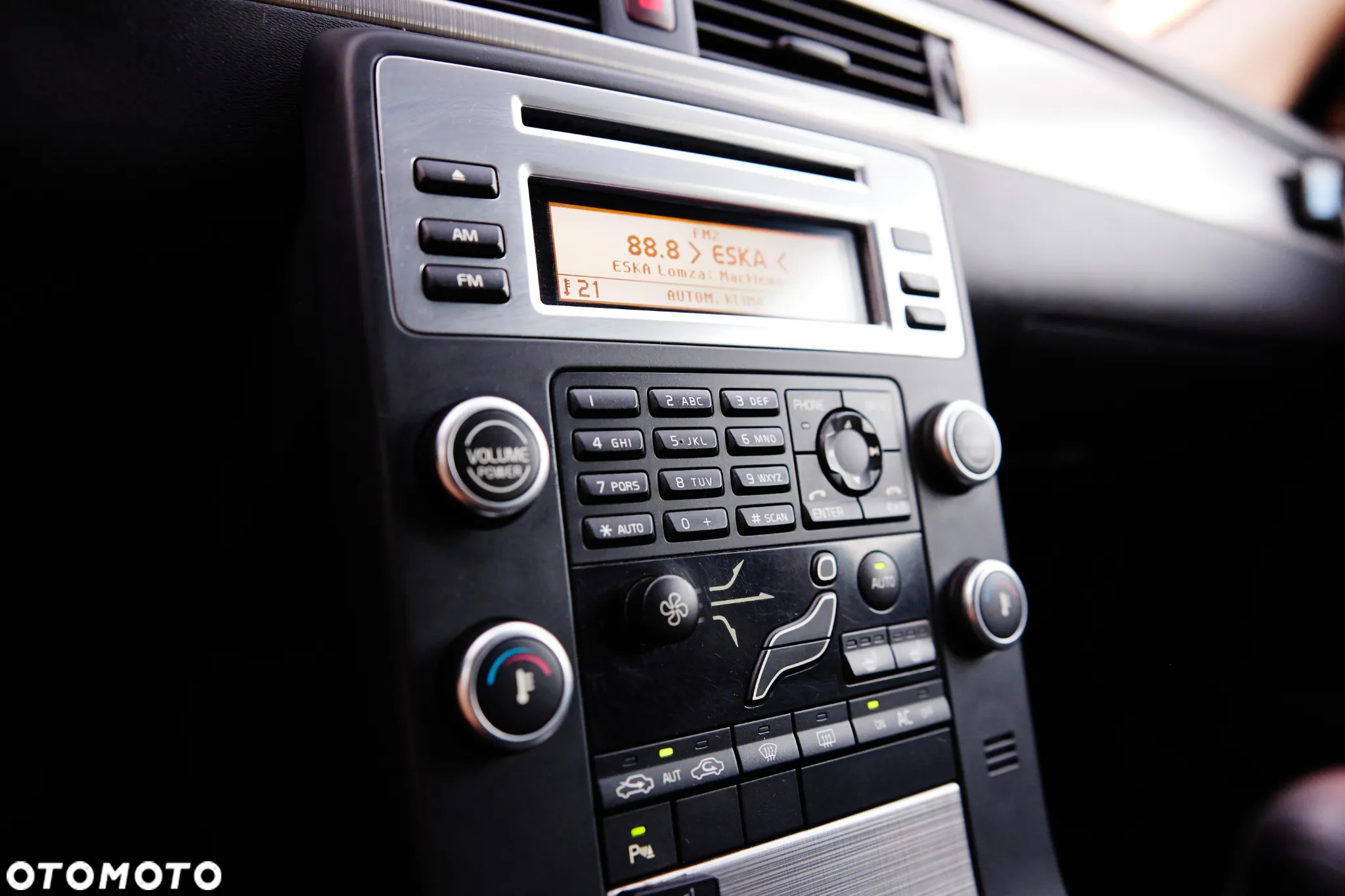 Volvo V70 2.5T Momentum - 17