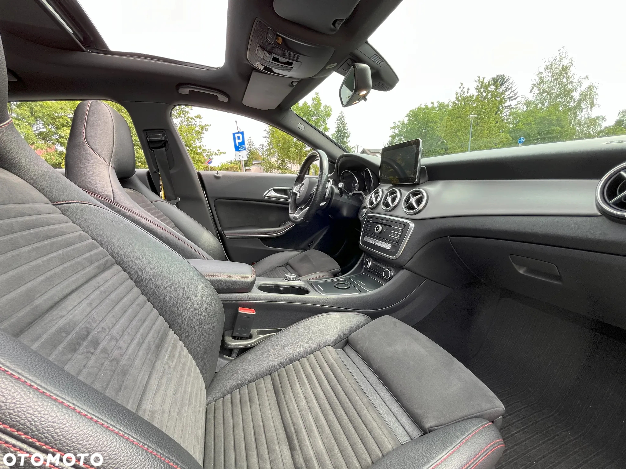 Mercedes-Benz CLA 220 4-Matic AMG Line - 7