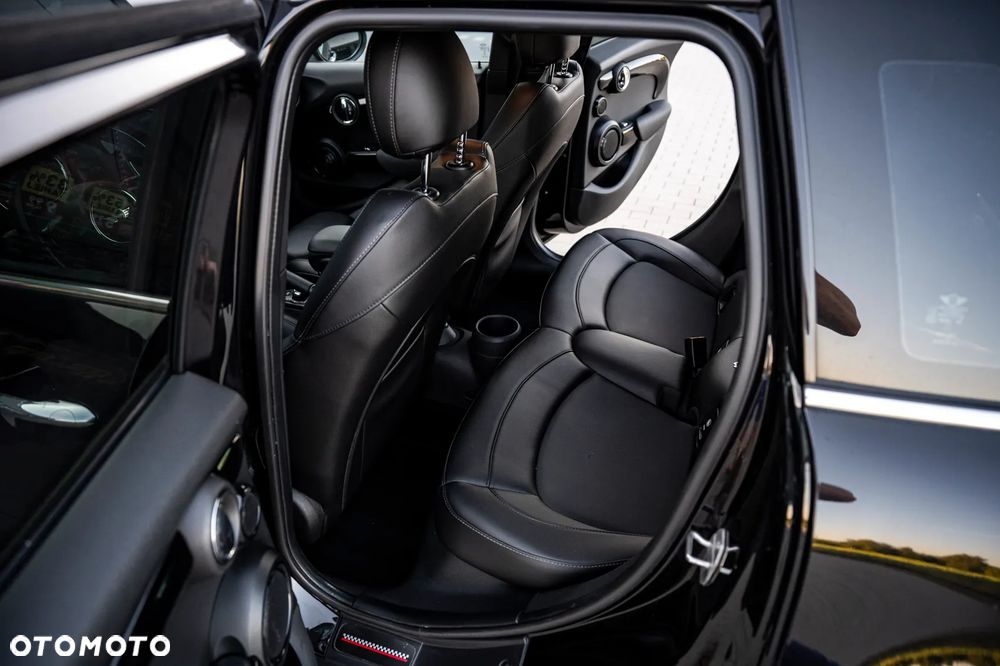MINI Cooper S Sport-Aut - 18