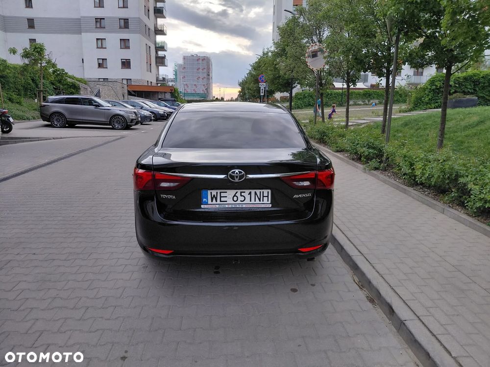 Toyota Avensis 2.0 D-4D Premium - 7