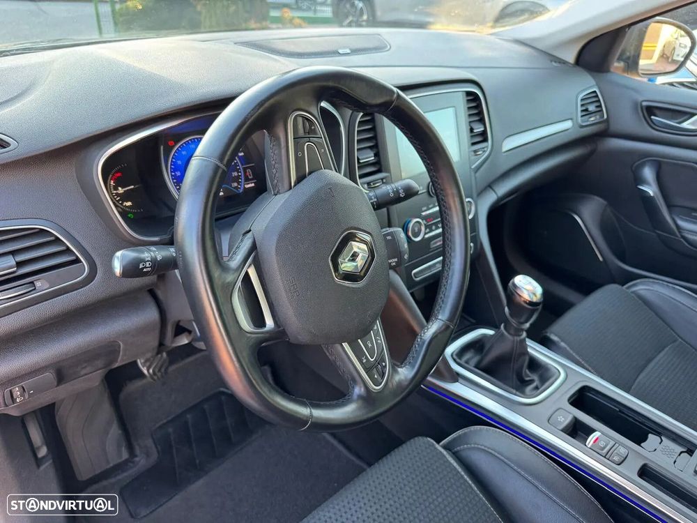 Renault Mégane Sport Tourer ENERGY TCe 130 BOSE EDITION - 7