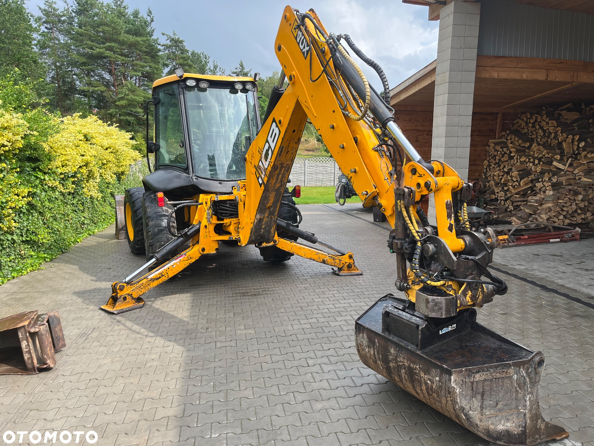 JCB 4CX - 4