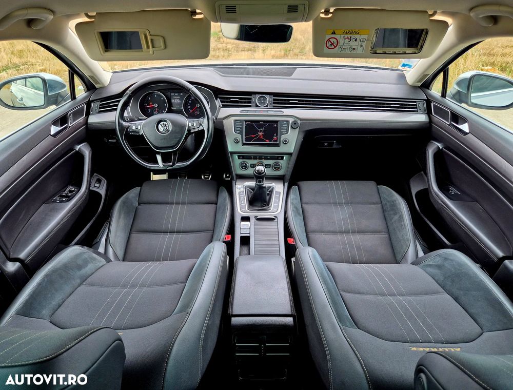 Volkswagen Passat Alltrack - 15