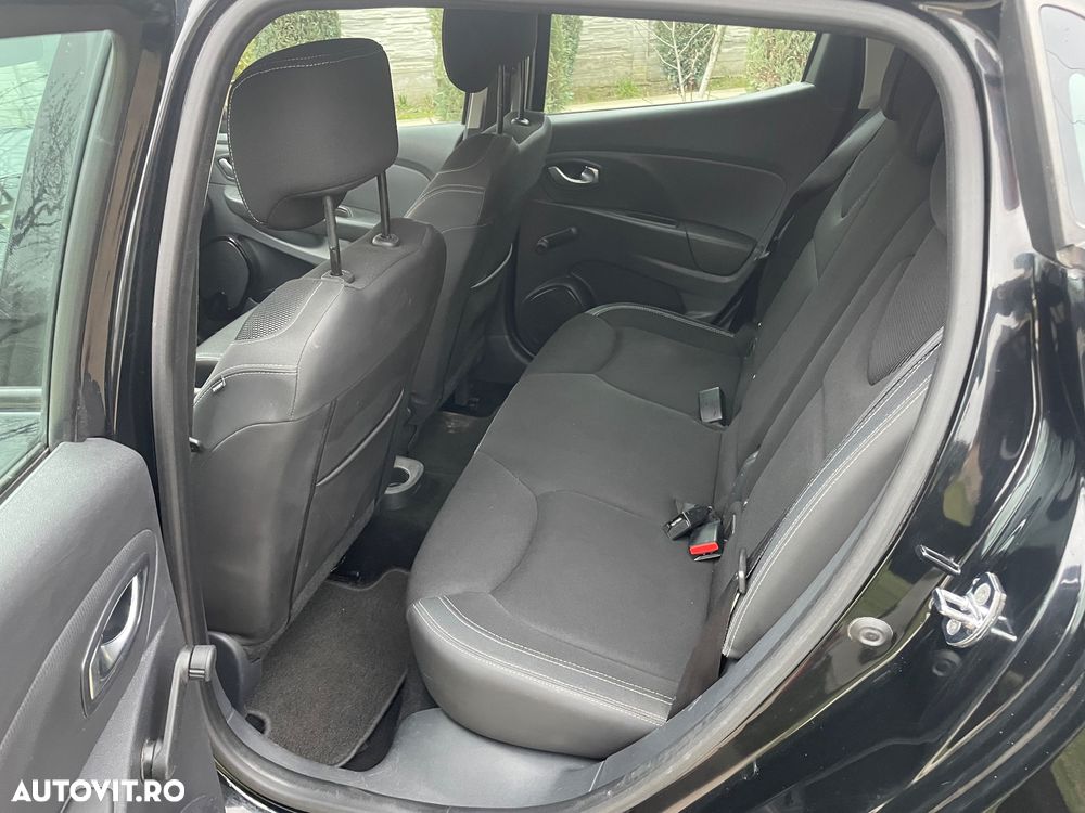 Renault Clio - 16