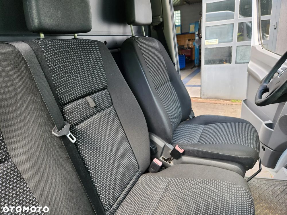 Mercedes-Benz Sprinter - 12