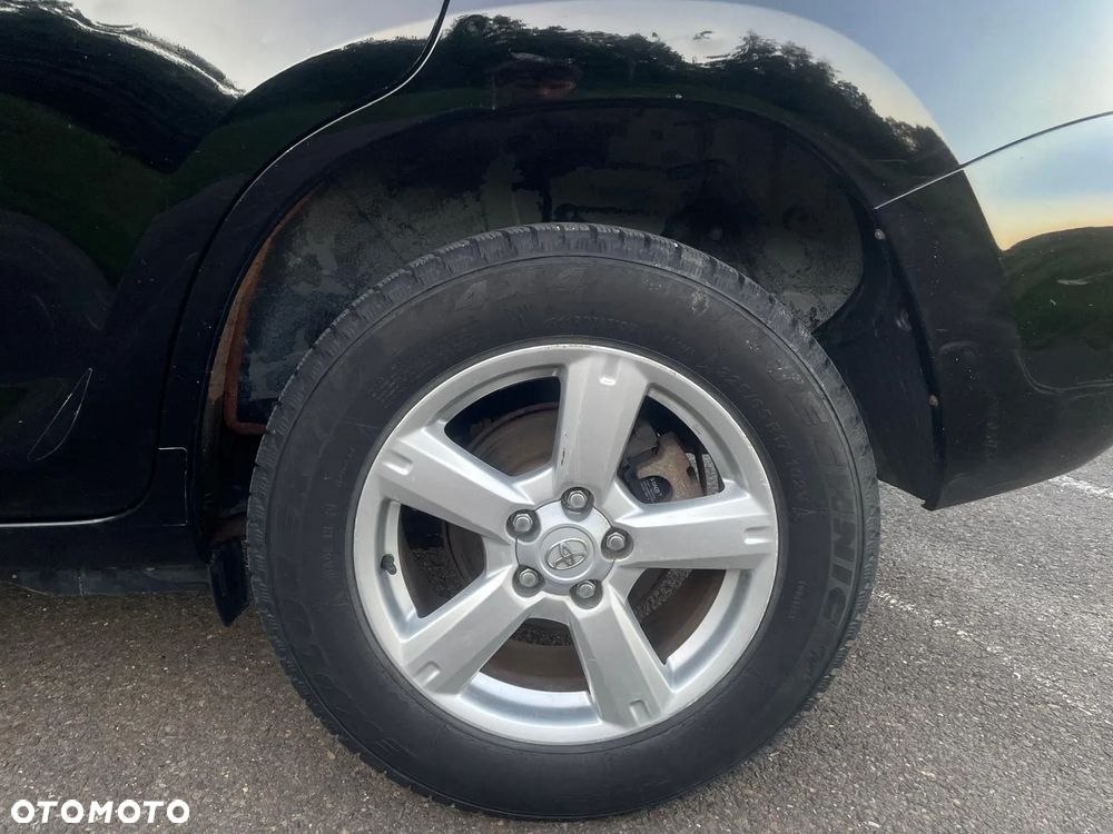 Toyota RAV4 - 30