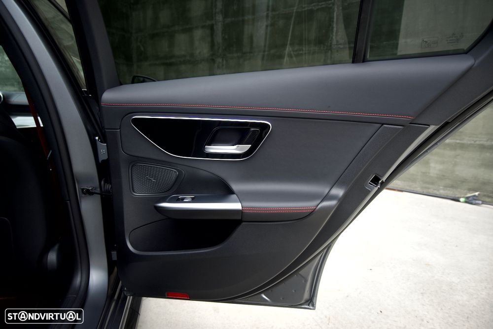 Mercedes-Benz C 43 AMG 4Matic - 27