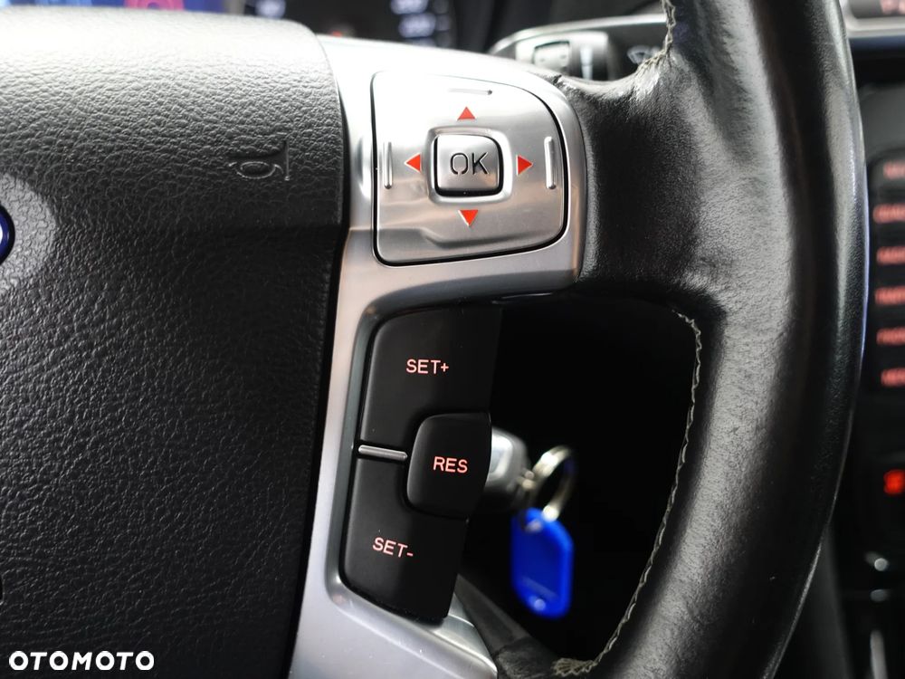 Ford S-Max - 35