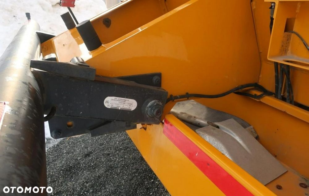 Kadussis CRV 2000 / ZABUDOWA ŚMIECIARKI / NOWA / DEMONSTRACYJNA / 18M3 / TYLNY ZAŁADUNEK / W PEŁNI SPRAWNA / MOŻLIWOŚĆ TRANSPORTU - 14