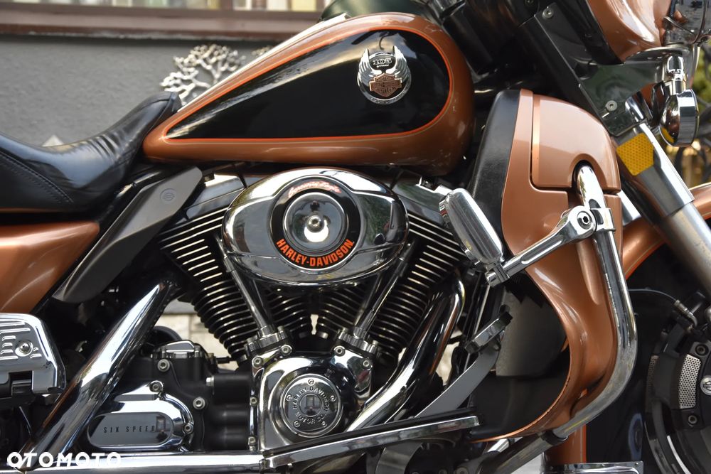 Harley-Davidson FLHTCU Ultra - 15