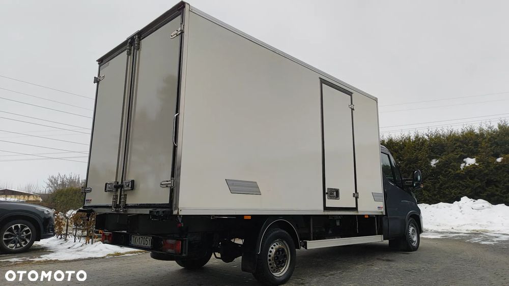 Iveco 35s18 - 18