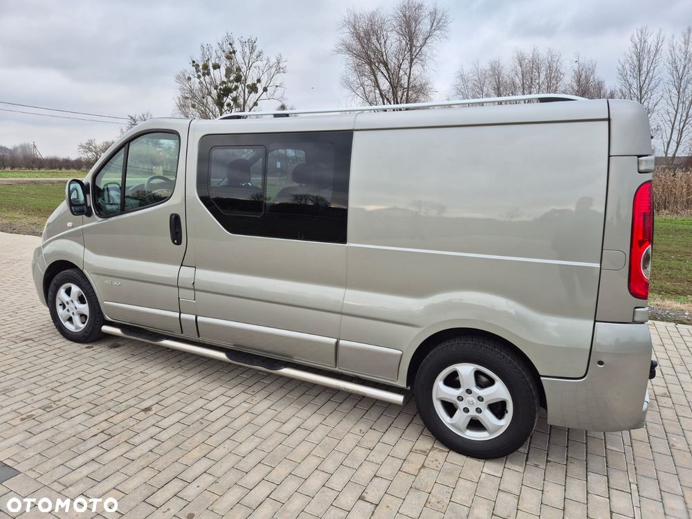 Renault Trafic - 16
