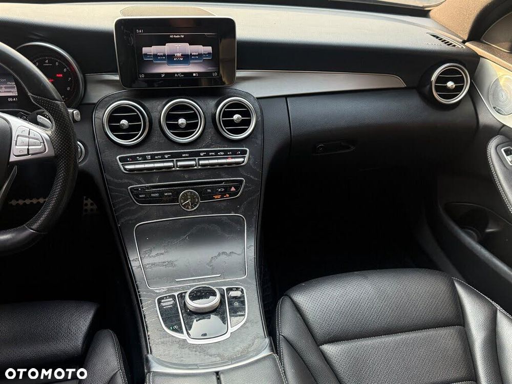 Mercedes-Benz Klasa C 300 9G-TRONIC - 15