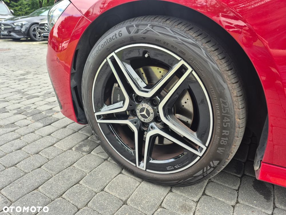 Mercedes-Benz CLA 200 mHEV AMG Line 7G-DCT - 15