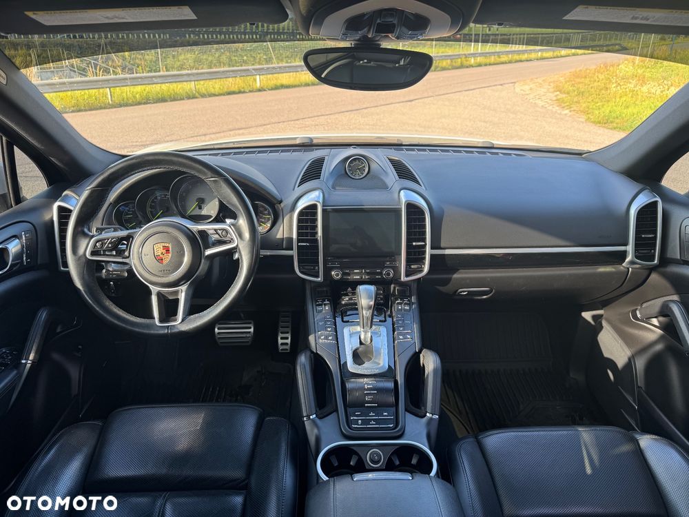 Porsche Cayenne S e-Hybrid Platinum Edition - 22