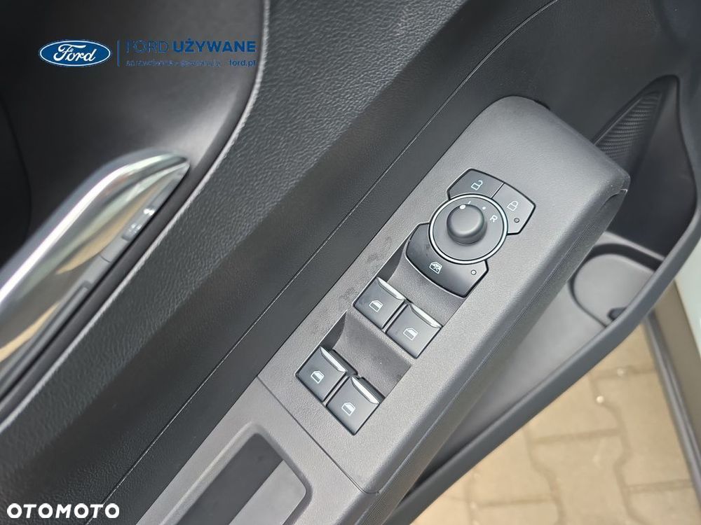 Ford Tourneo Courier - 24