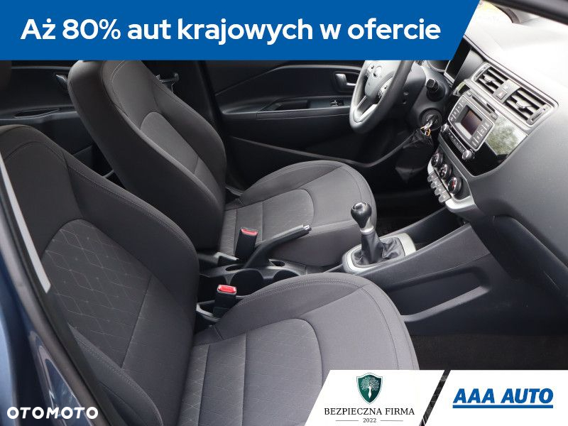 Kia Rio - 10