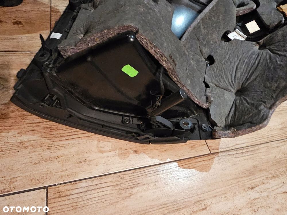 SCHOWEK PASAŻERA AUDI A4 B7 04 EU - 11