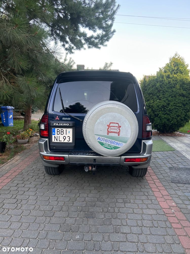 Mitsubishi Pajero - 11