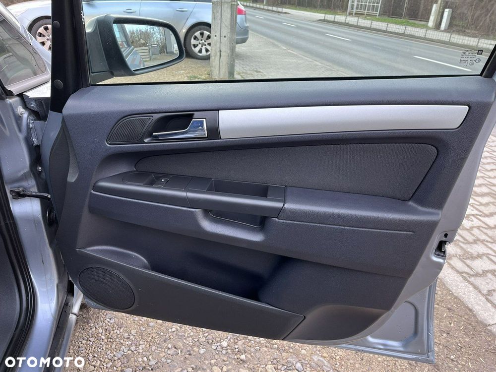 Opel Zafira 1.8 - 20