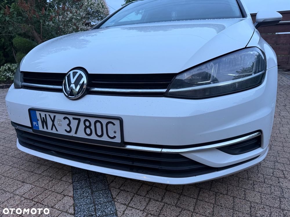 Volkswagen Golf - 8