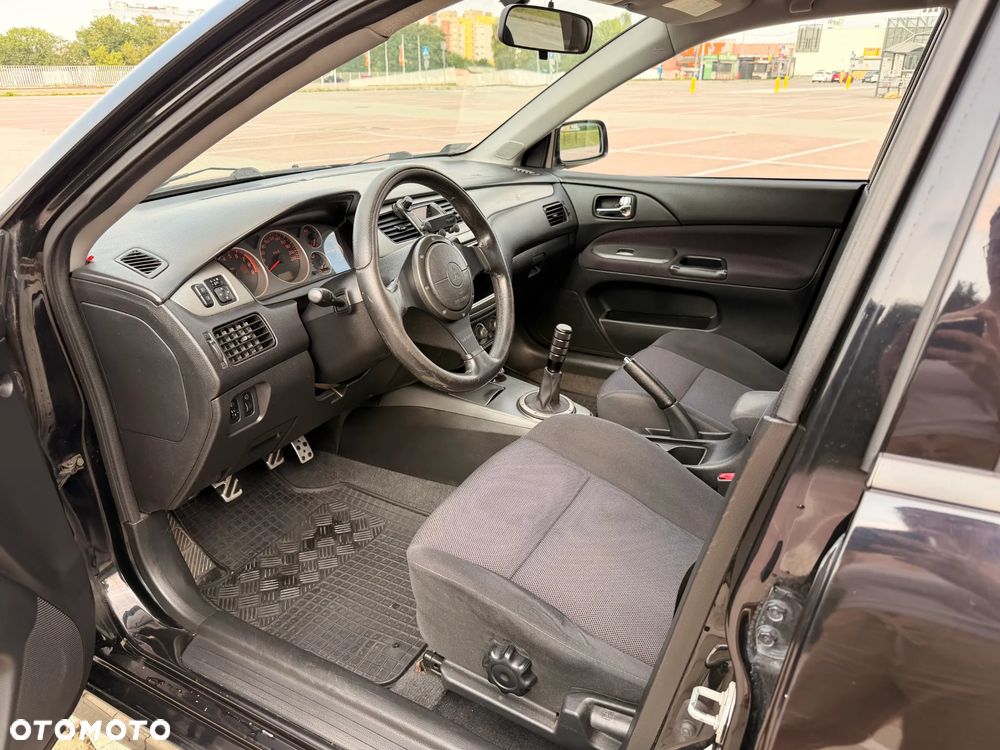 Mitsubishi Lancer 2.0 Sport - 16