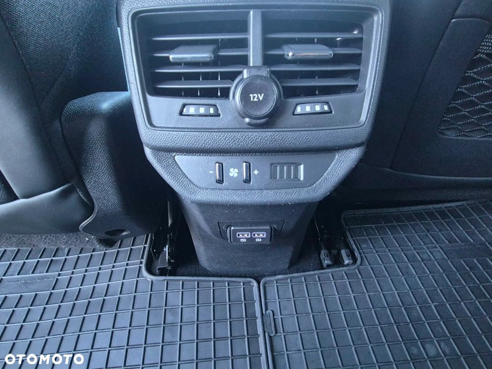 Peugeot 5008 - 23