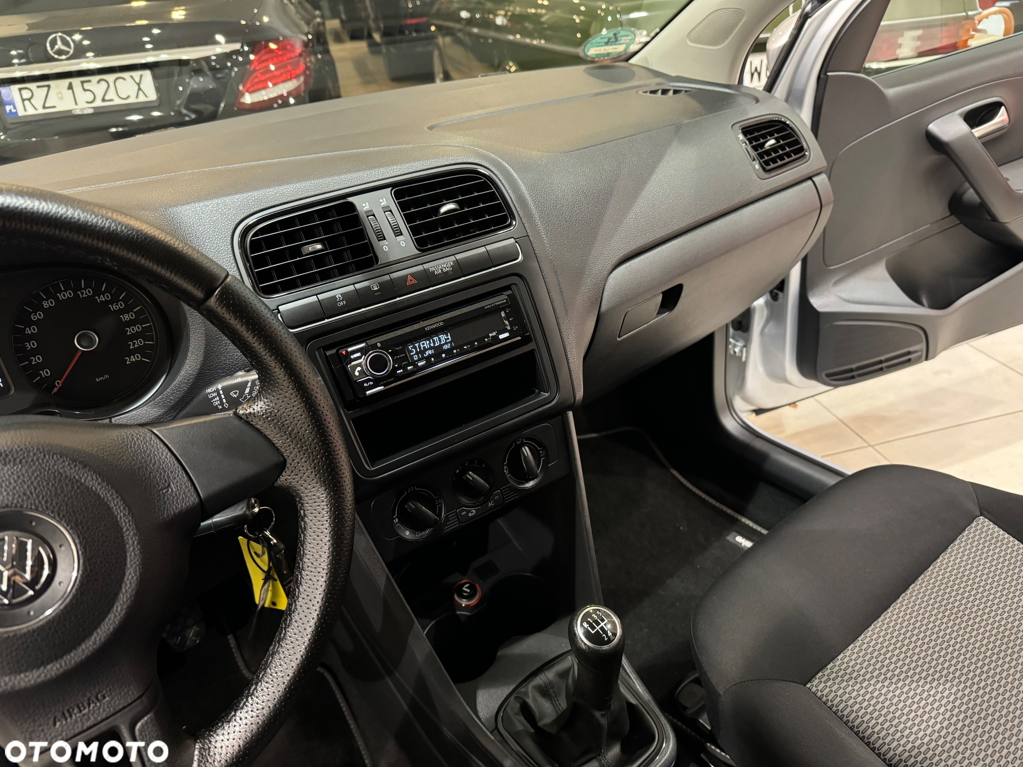 Volkswagen Polo 1.6 TDI DPF Trendline - 27