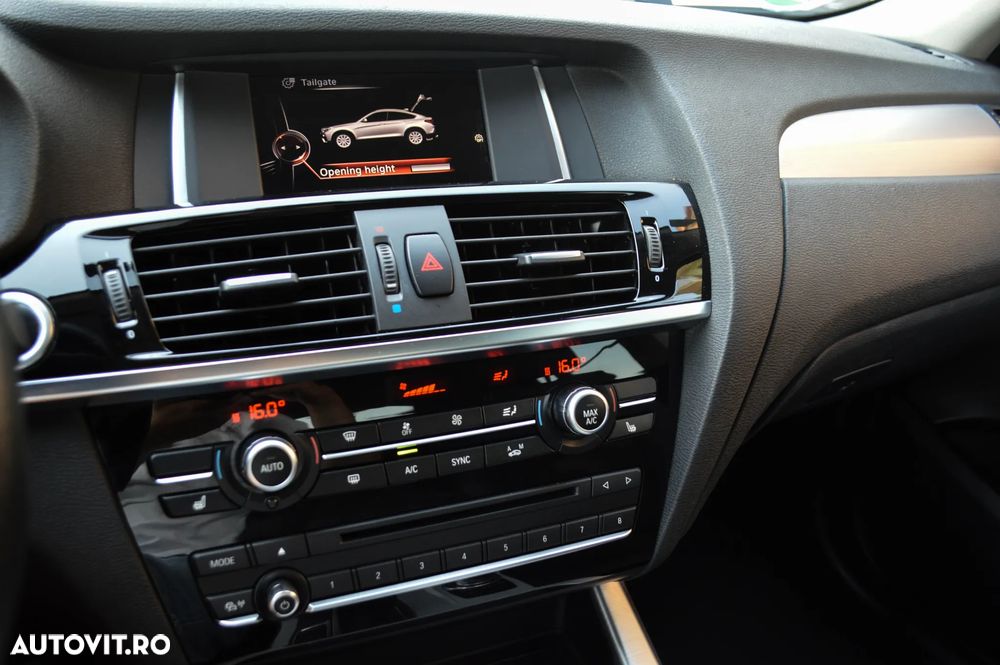 BMW X4 xDrive20i AT Advantage - 16