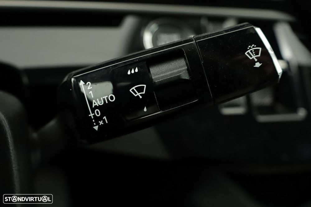 Peugeot 3008 1.2 Hybrid Allure e-DCS6 - 16