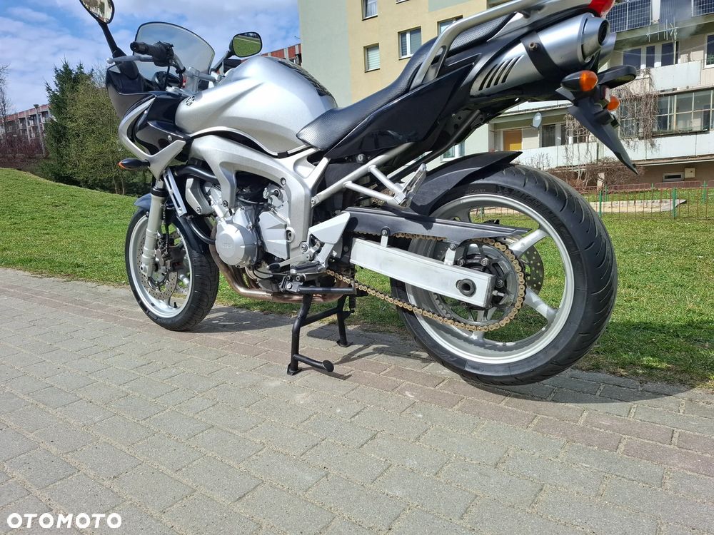 Yamaha FZ6 - 5