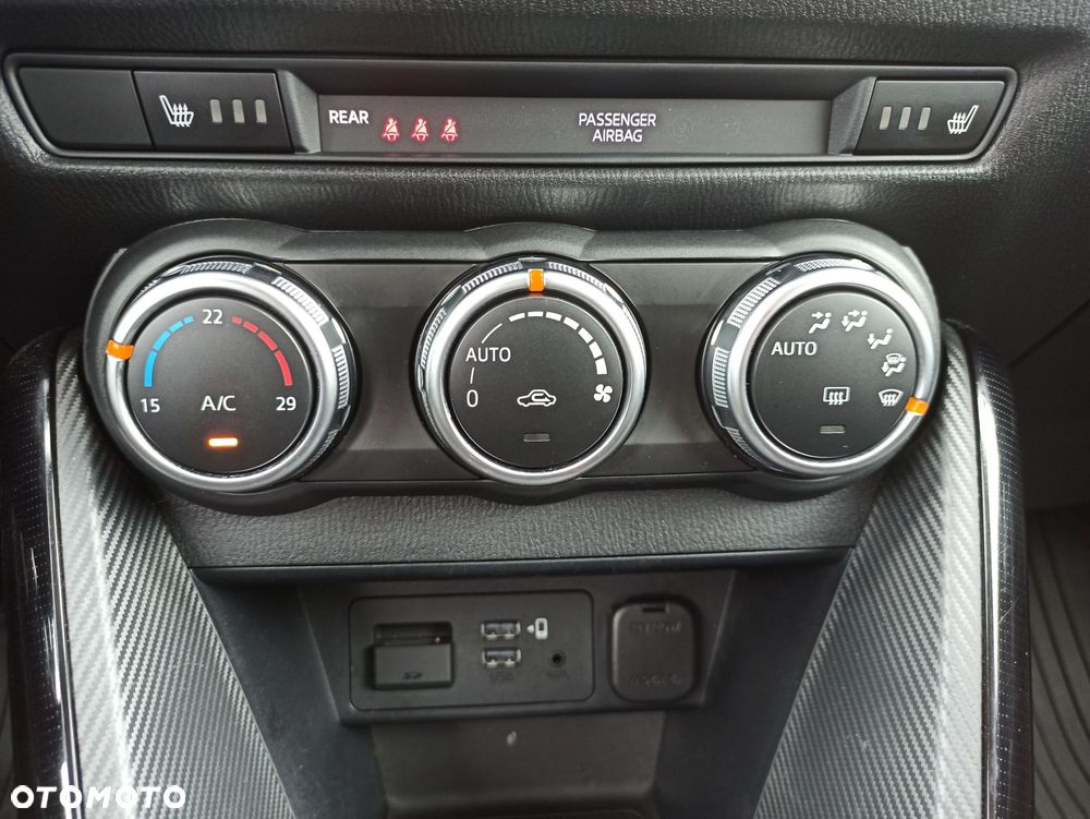 Mazda 2 - 15