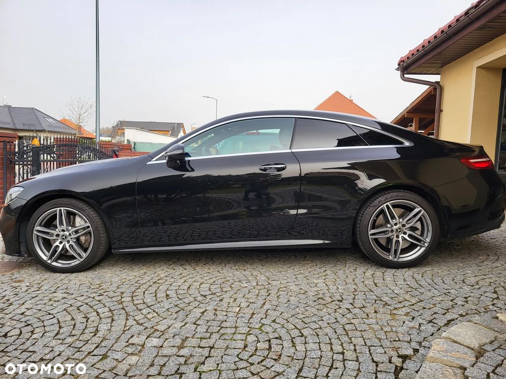 Mercedes-Benz Klasa E 400 Coupe 4-Matic 9G-TRONIC - 10
