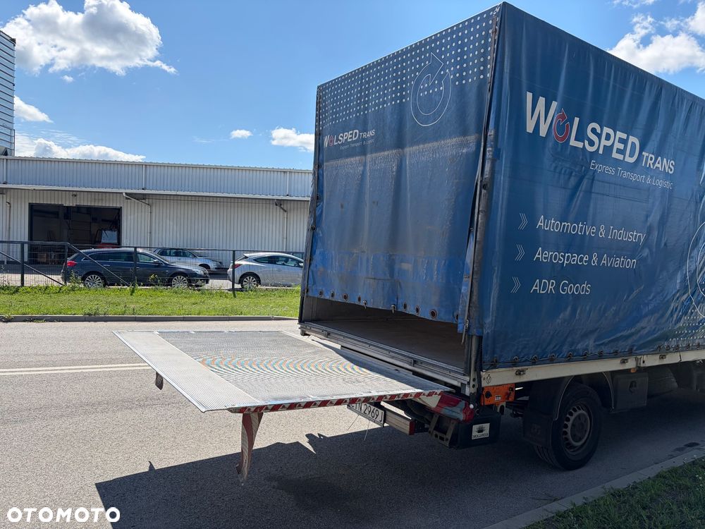 Mercedes-Benz Sprinter 907.235 - 19