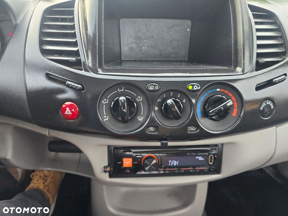 Mitsubishi L200 2.5 DID SC Inform 3os - 26