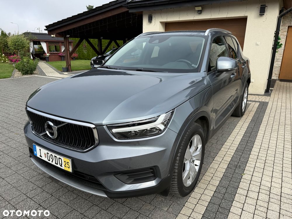 Volvo XC 40 D3 AWD Momentum Pro - 2