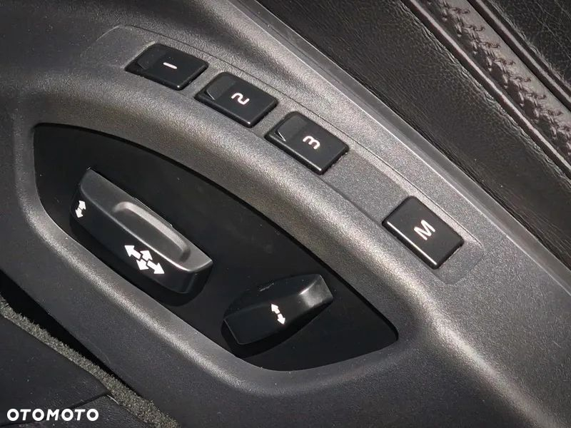 Volvo XC 70 - 34