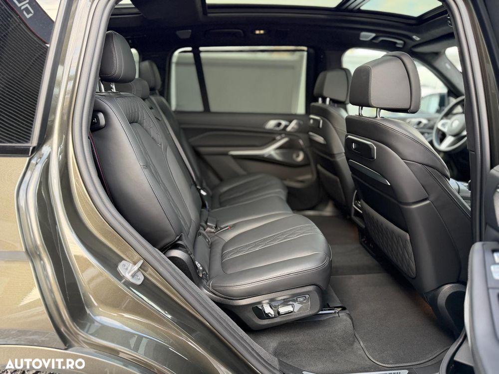 BMW X7 M60i xDrive AT MHEV - 24