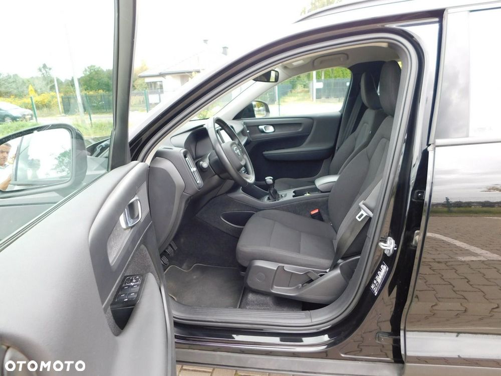 Volvo XC 40 T3 Momentum - 10