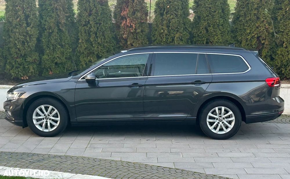 Volkswagen Passat Variant 2.0 TDI SCR DSG Comfortline - 19
