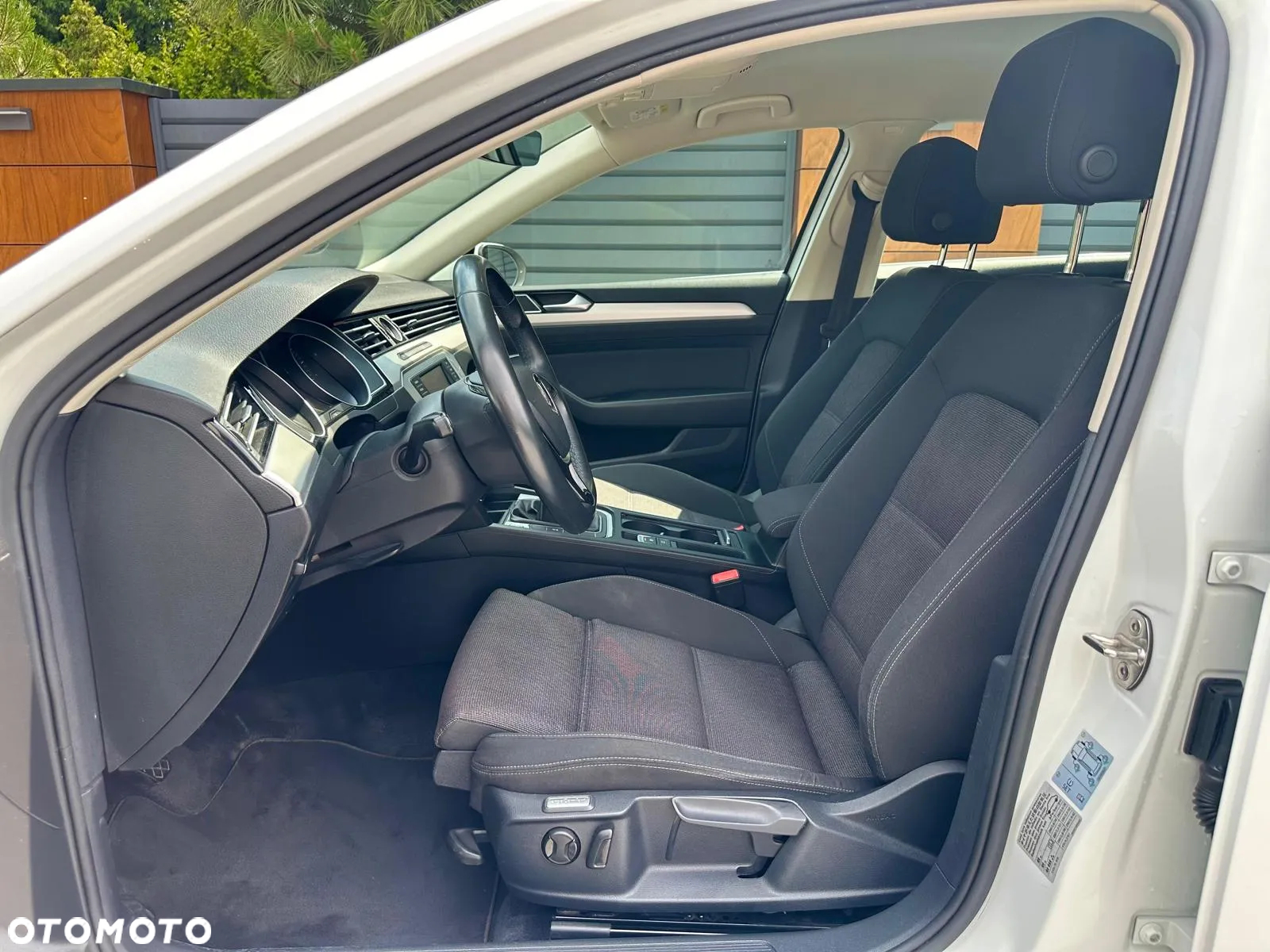 Volkswagen Passat 1.8 TSI BMT Comfortline - 9
