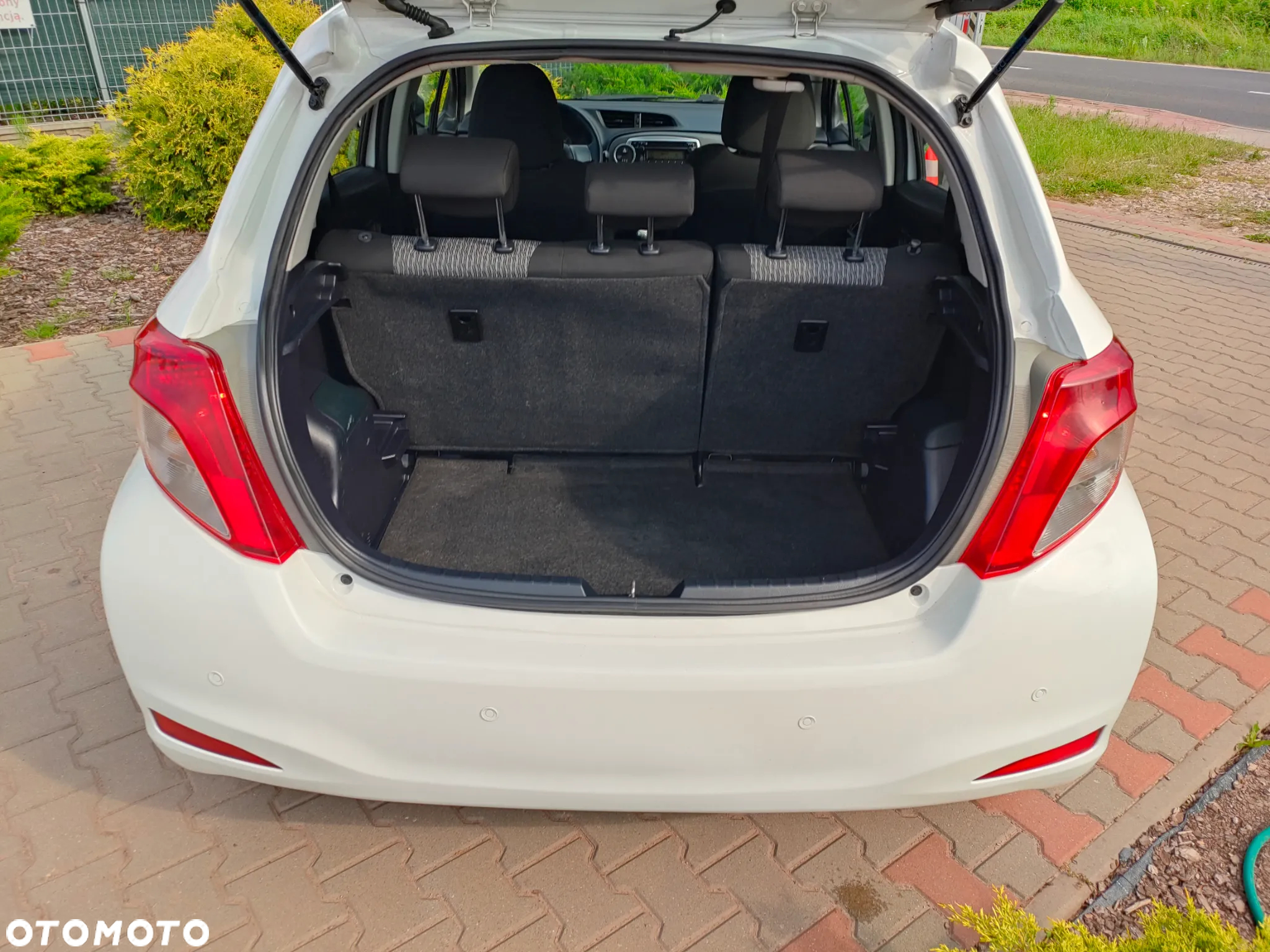 Toyota Yaris 1.4 D-4D Life - 14